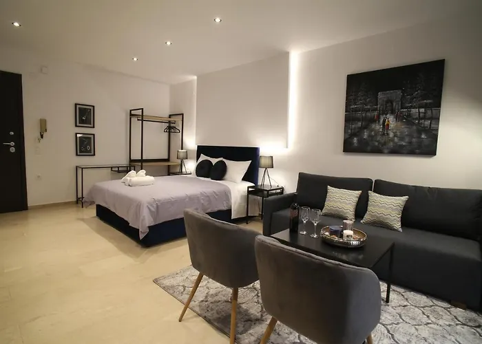 Zh Luxury Apartament *