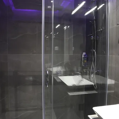 Zh Luxury Apartment *