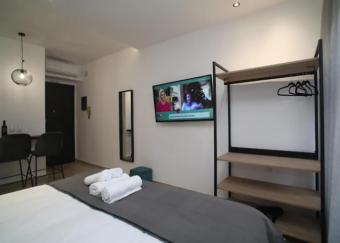 Zh Luxury * Thessalonique